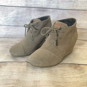 Toms desert wedge heel ankle bootie
